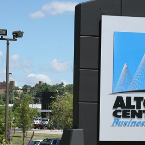 alton center business park cropped
